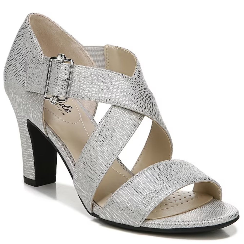 New-Life Stride Carlyle Sandal in Silver Metallic size 7.5 Wide
